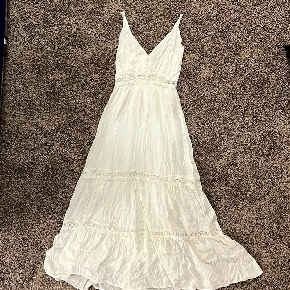 White Lulus tiered maxi dress
